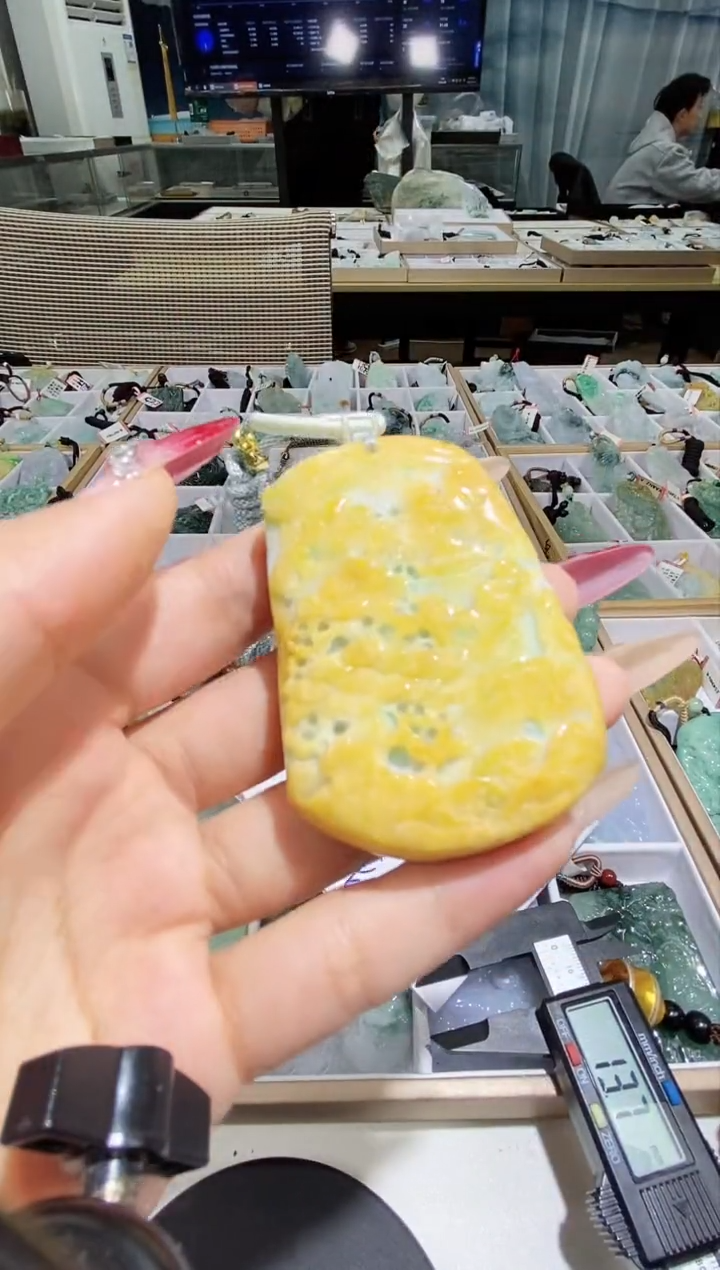 【闪购商品】翡翠颈饰未镶嵌天然缅甸翡翠A货未镶嵌