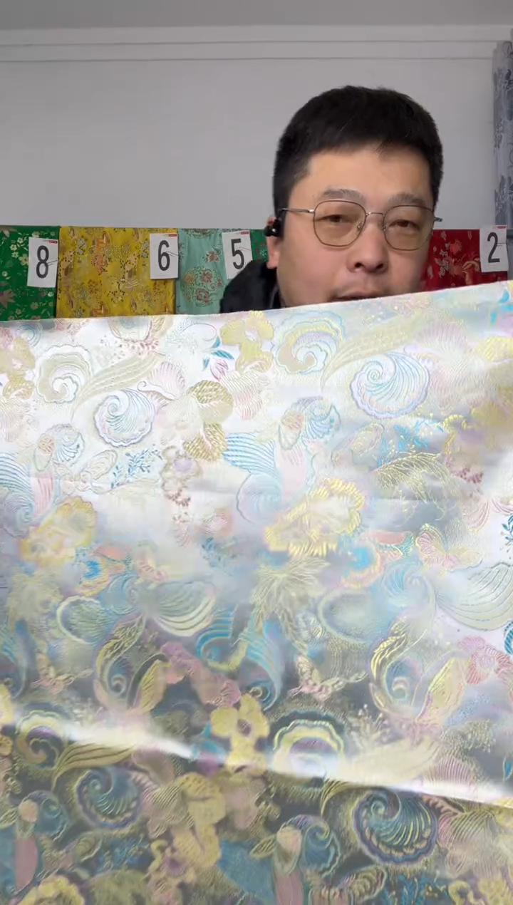 混纺满18元包邮.两单连裁.宽.长110.60