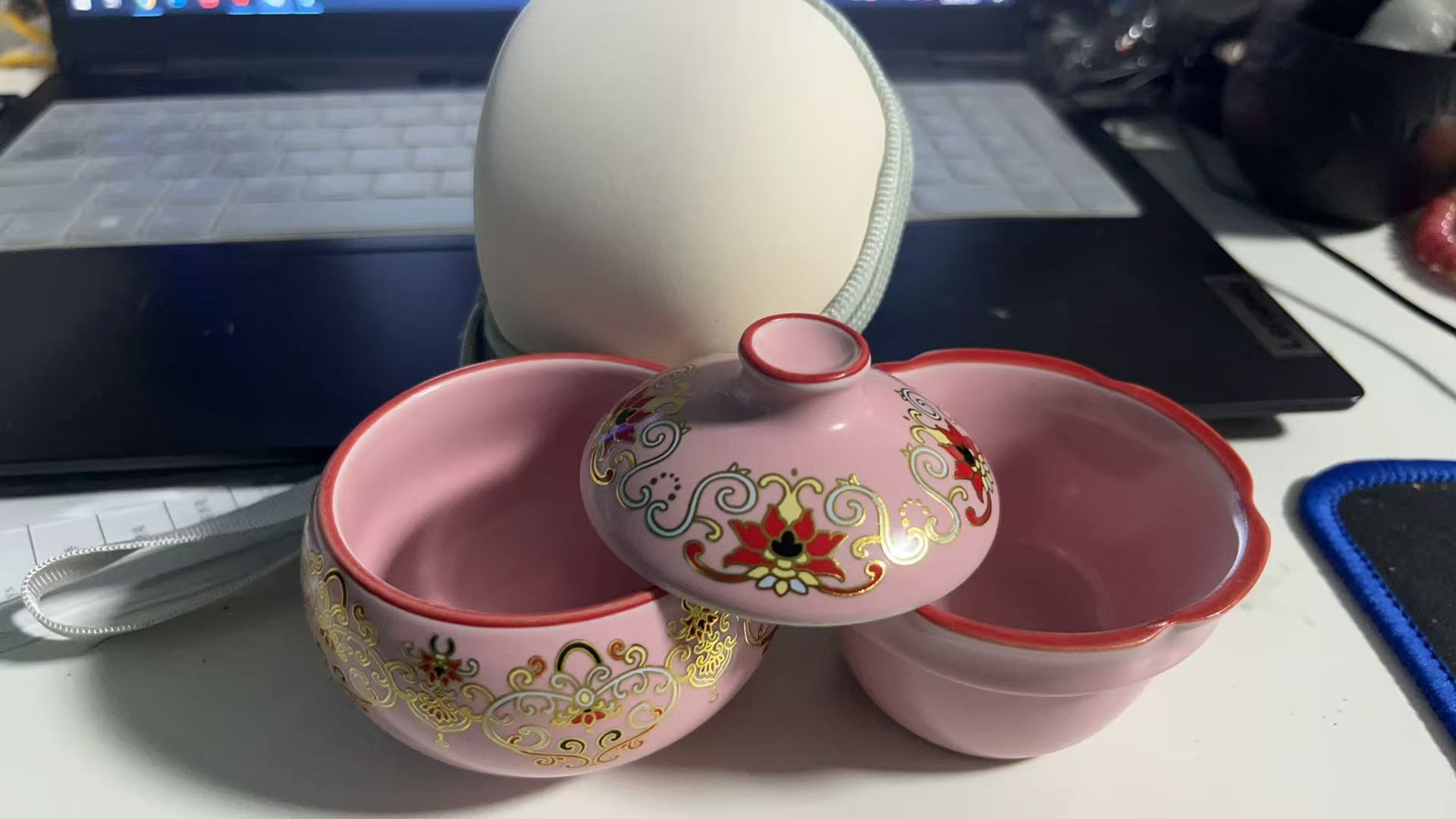 BY327粉汝缠枝莲盖碗个人泡