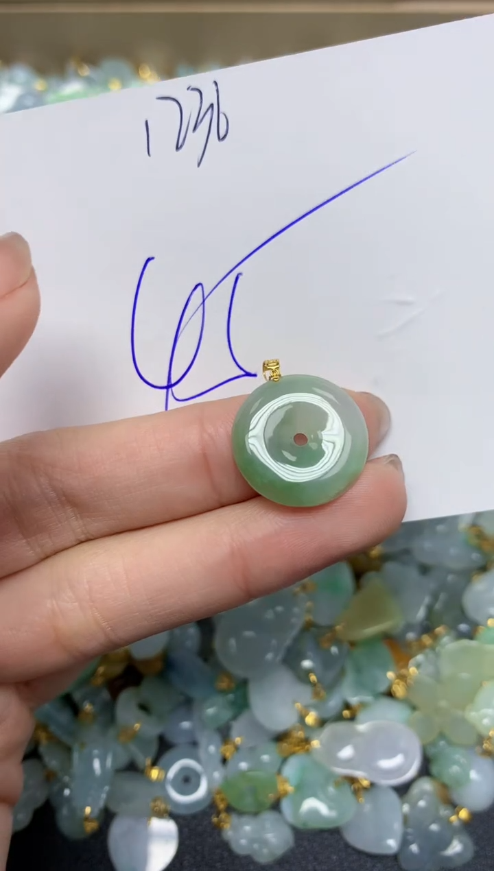 【闪购商品】翡翠颈饰18K金镶嵌 天然翡翠A货