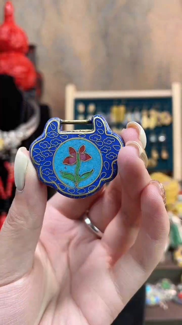 非遗手工景泰蓝吊坠如意锁
