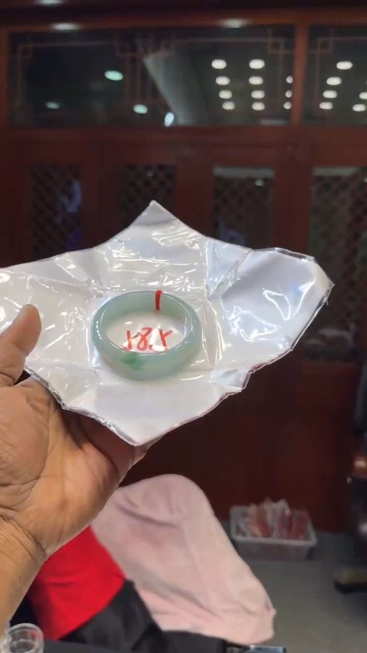 【闪购商品】翡翠手镯未镶嵌手镯