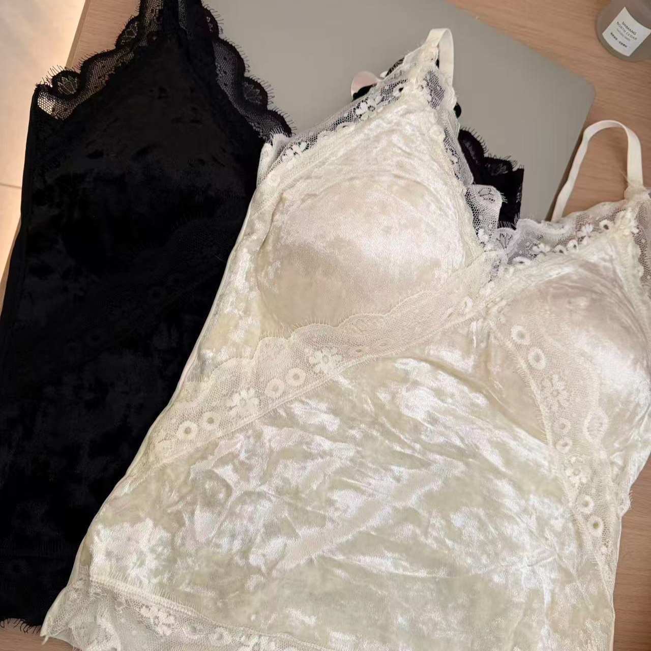 ouran 冬款G1087百搭舒适蕾丝拼接磨毛吊带背心