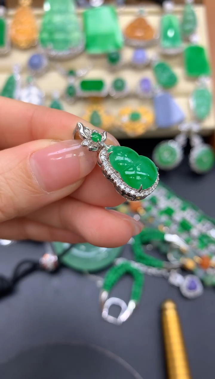 【闪购商品】翡翠颈饰18K金镶嵌615-中国好珍宝