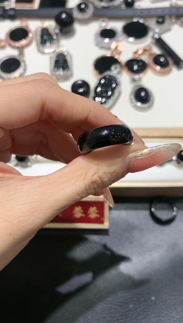 【闪购商品】翡翠吊坠(不含链)未镶嵌39多人多样性随机发货1件