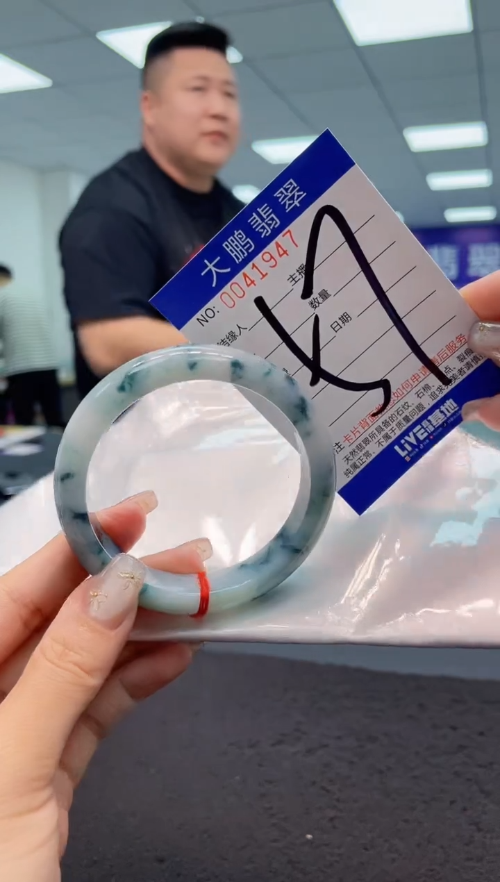 【闪购商品】翡翠手镯未镶嵌AAAAAAAAAA