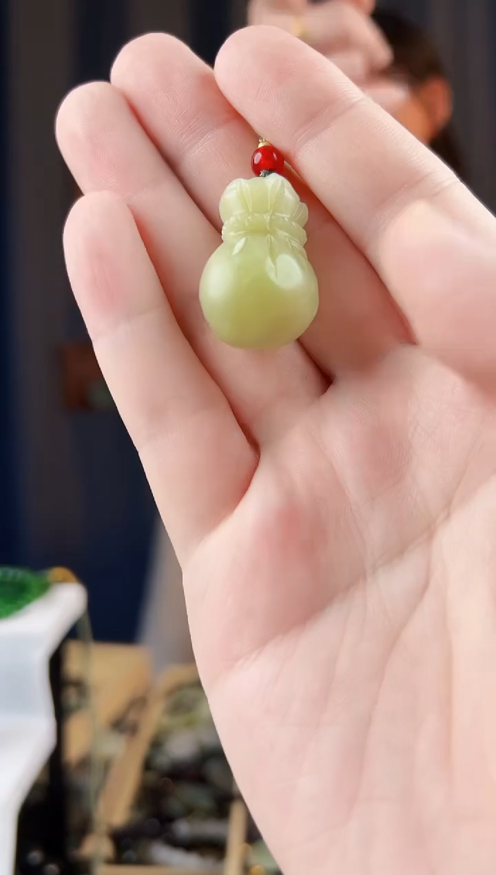 颈饰未镶嵌和田玉拍一发一，多样性发货