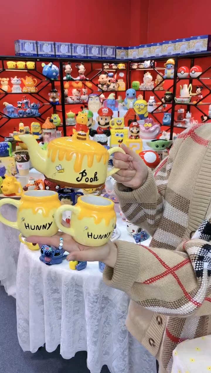 【闪购商品】.@@陶瓷维尼熊一壶二杯