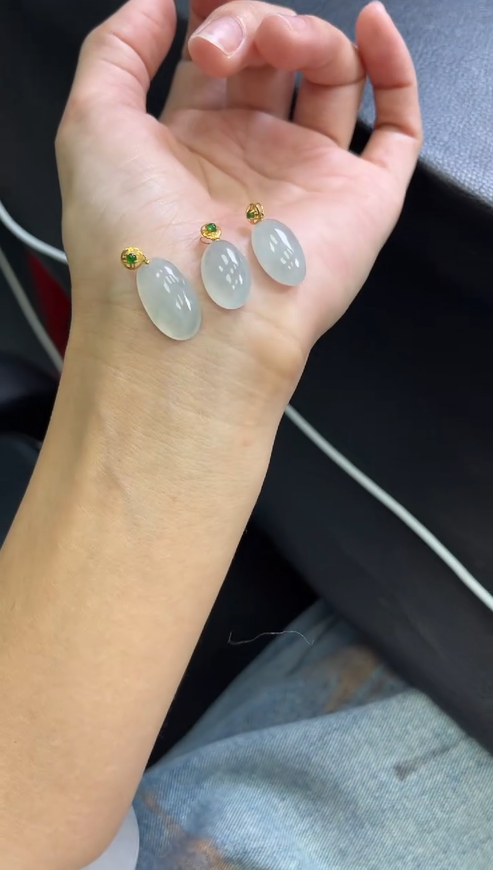 【闪购商品】翡翠颈饰18K金镶嵌M76多样性发一件/配绳子