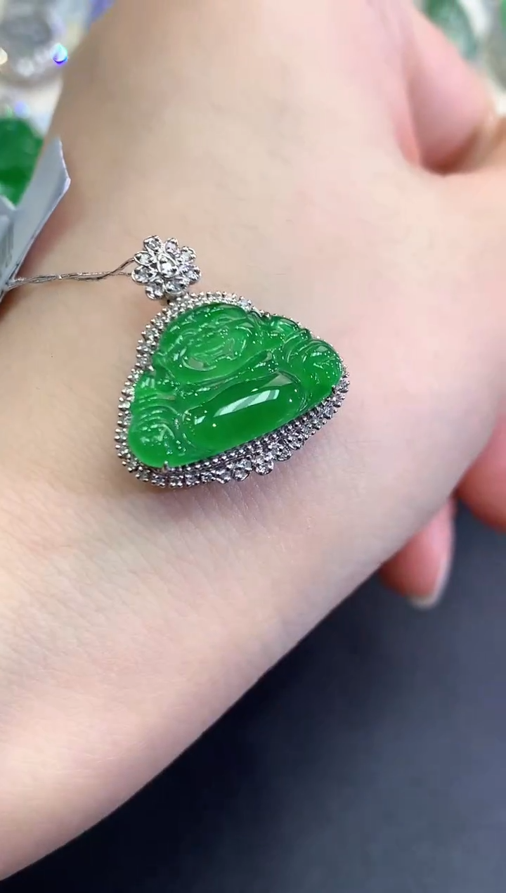 【闪购商品】翡翠颈饰18K金镶嵌D38   多样性一件发货