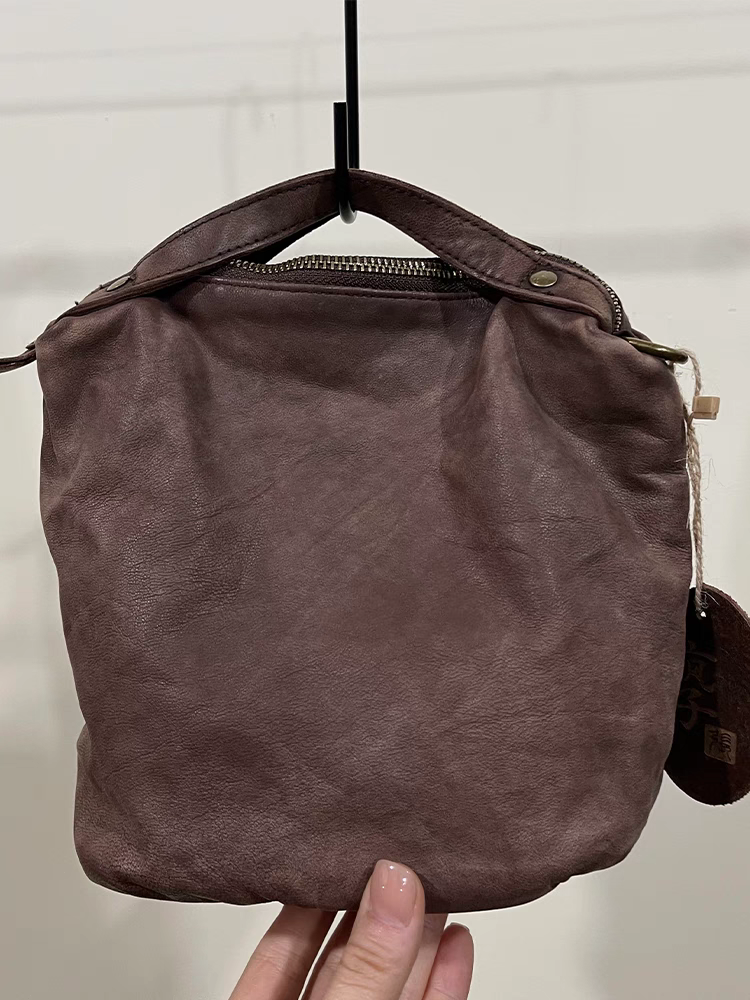 疯子张25春款复古做旧羊皮单肩斜挎手提小方包真皮休闲邮差包9958