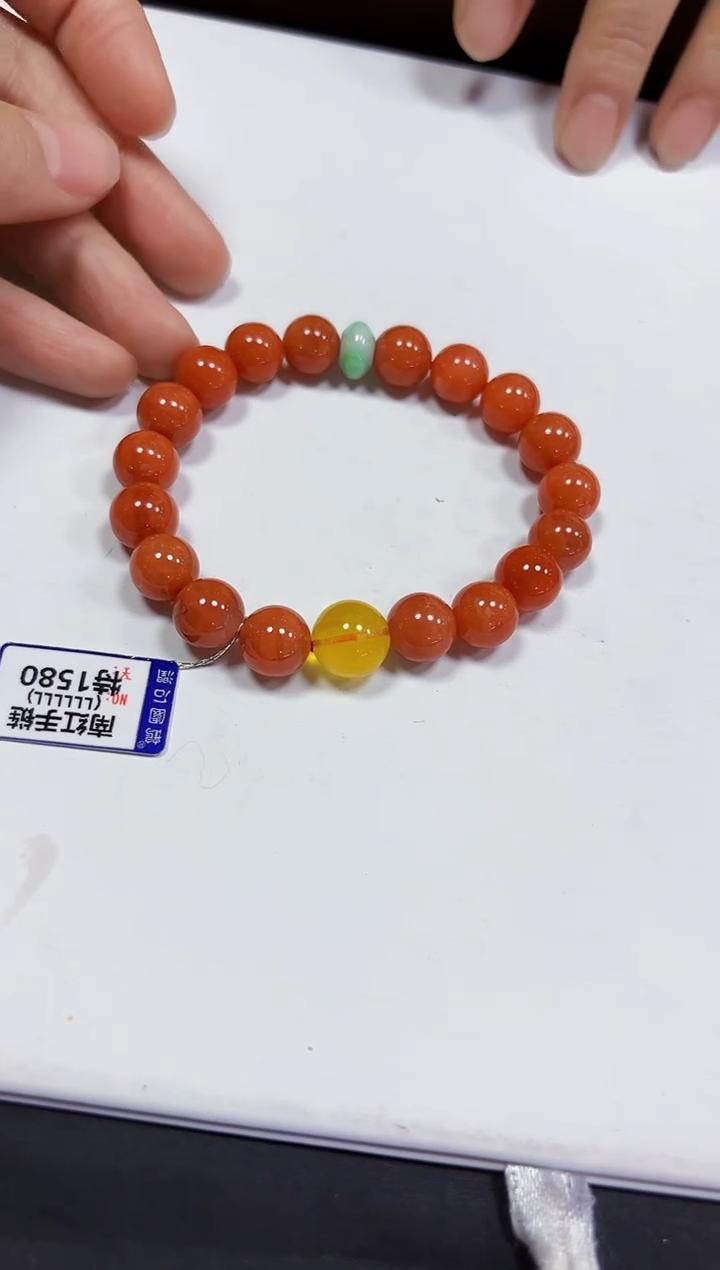 【闪购商品】南红玛瑙手链未镶嵌10+