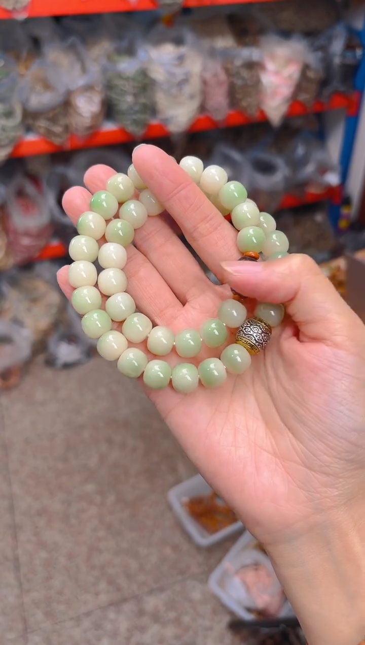 吊坠菩提根/象牙果绿色桶珠双圈