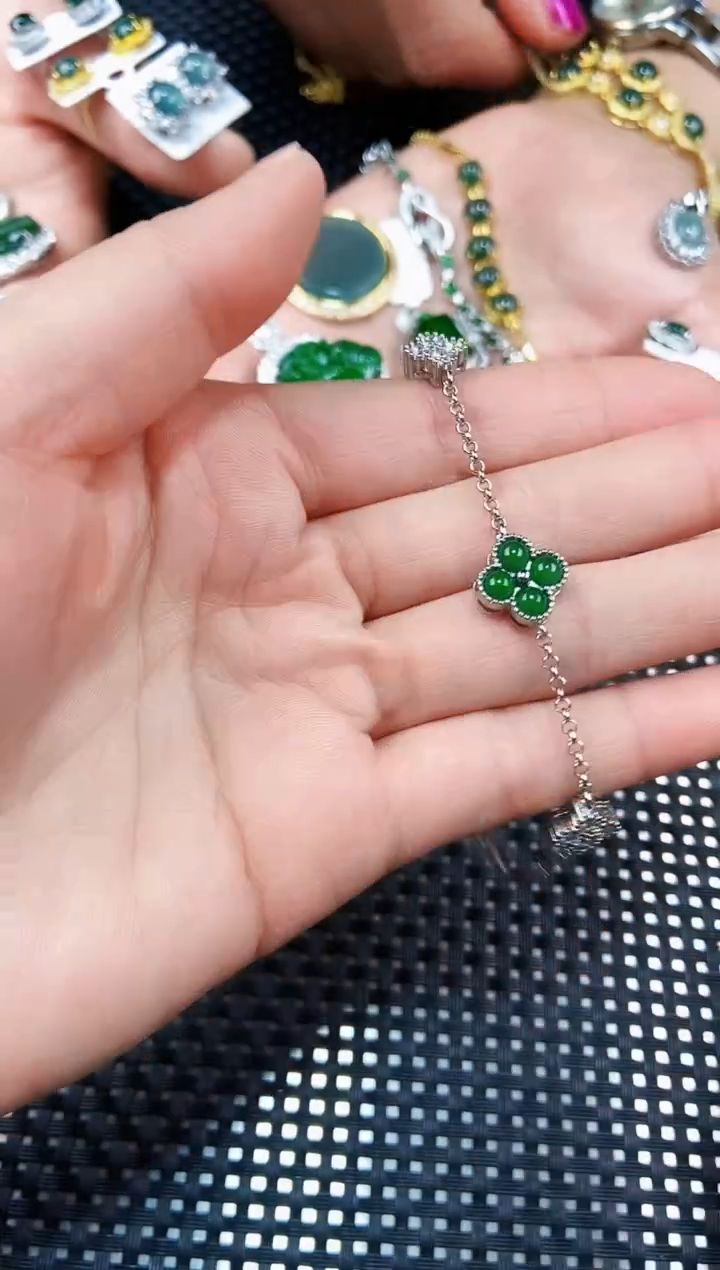 【闪购商品】翡翠手链未镶嵌111111111