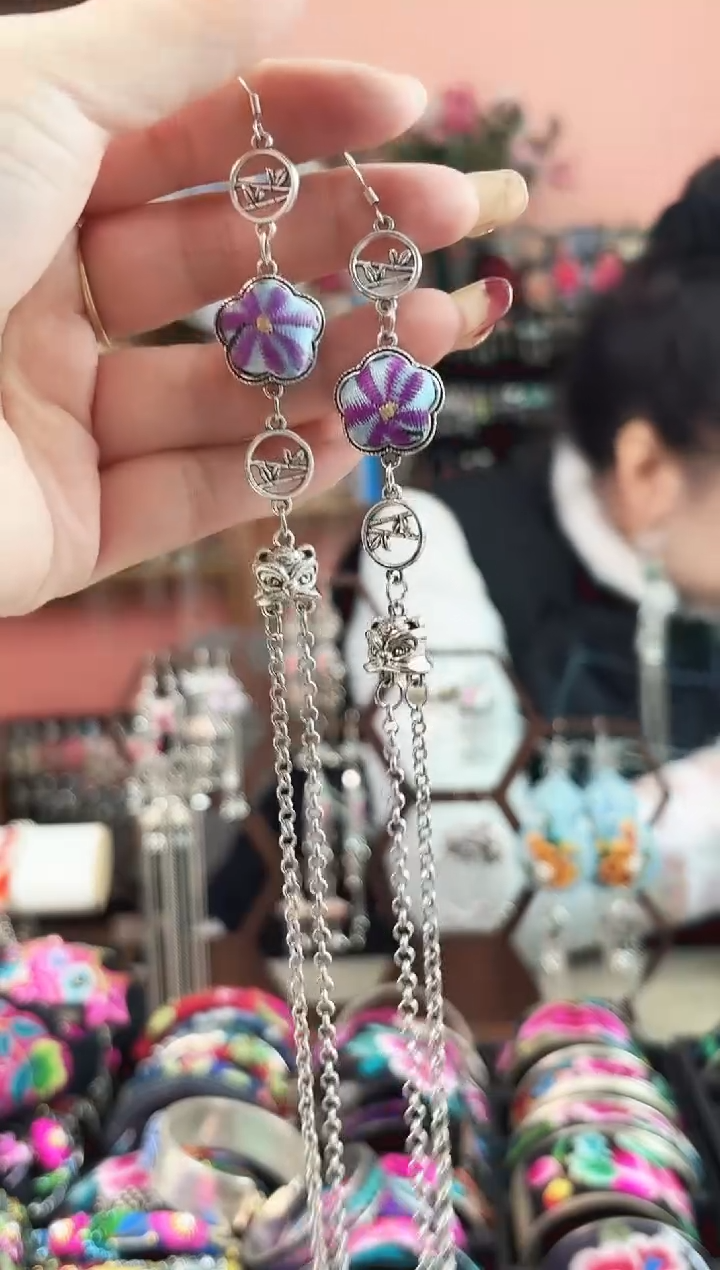 艺枝独绣手工饰品375