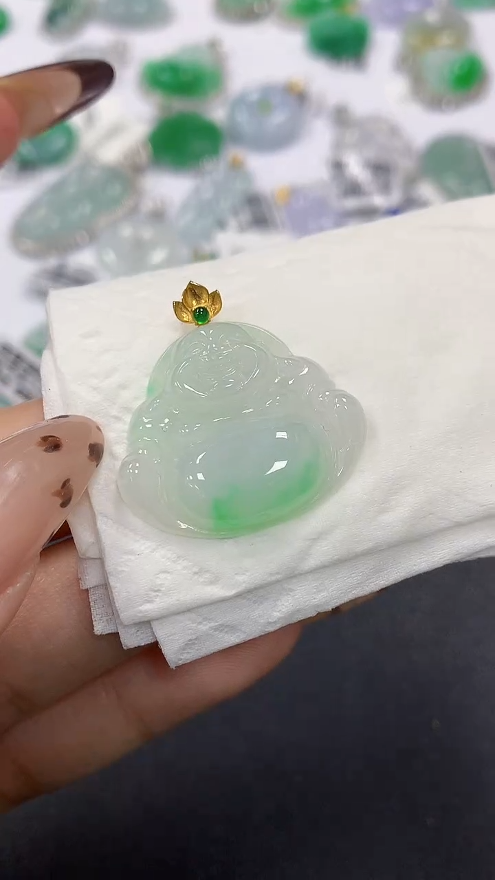 颈饰18K金镶嵌翡翠a货假一赔三支持复检百元上9元证书费自理