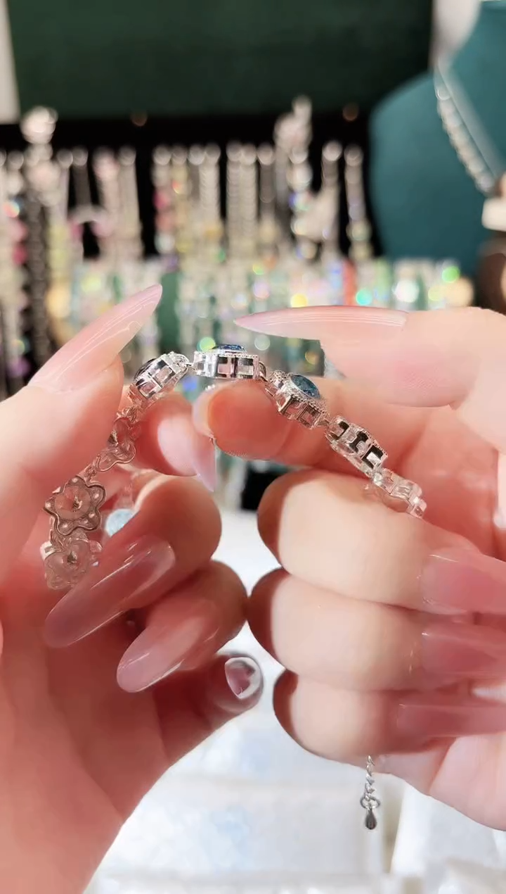 纯铜合成立方氧化锆花花手链成品