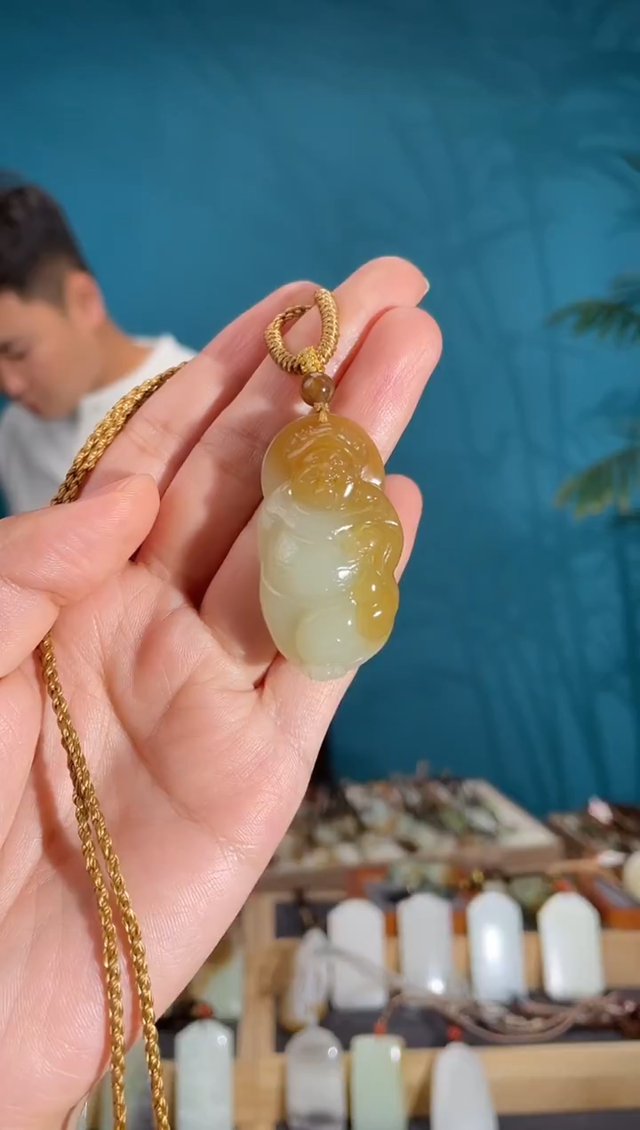 颈饰未镶嵌和田玉1