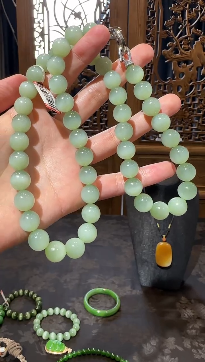 【闪购商品】和田玉手串18K金镶嵌1