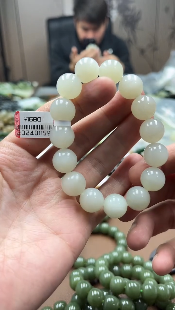 未镶嵌手串和田玉新疆且末青白14