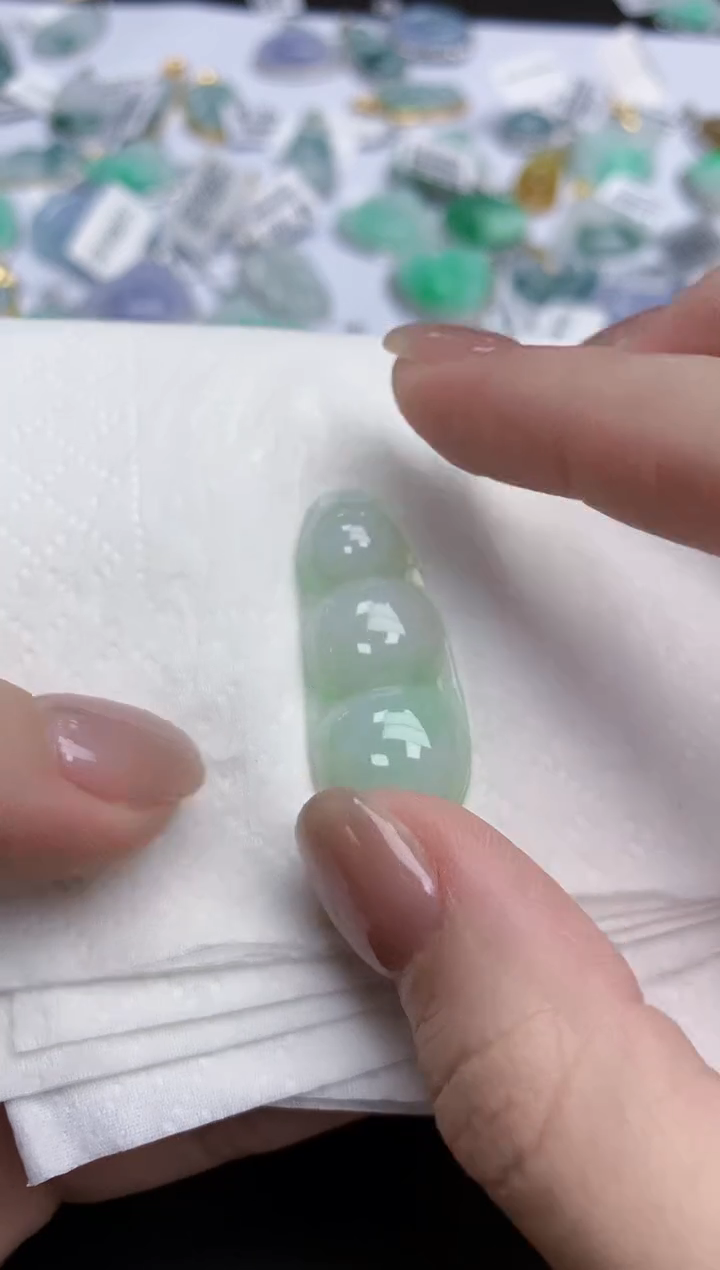 【闪购商品】翡翠颈饰未镶嵌天然缅甸翡翠A货