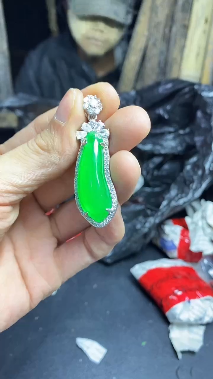 满色吊坠 所见即所得！