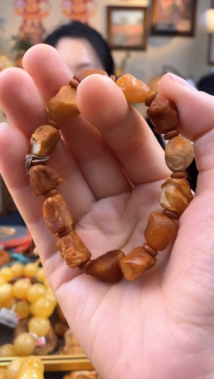 【闪购商品】琥珀手串未镶嵌手串