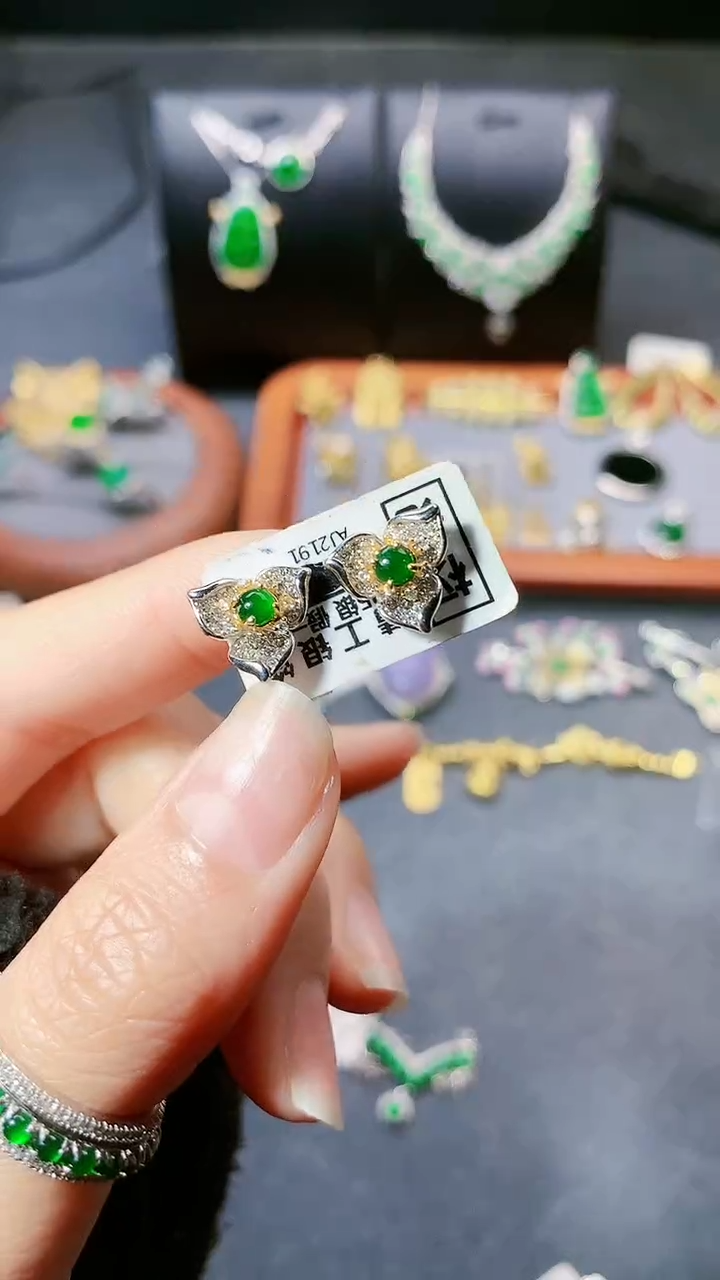 【闪购商品】翡翠耳饰银S925镶嵌耳饰
