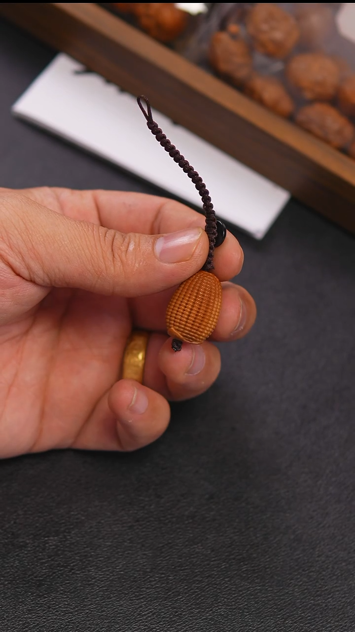 吊坠橄榄核玉米玉米