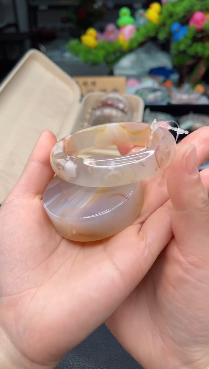 石英质玉未镶嵌手镯60圈口（赠品镯心）3918118