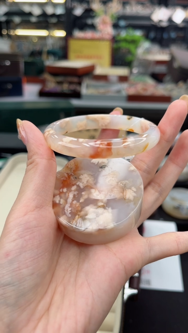 【闪购商品】石英质玉手镯未镶嵌56圈口（赠品镯心）6570121