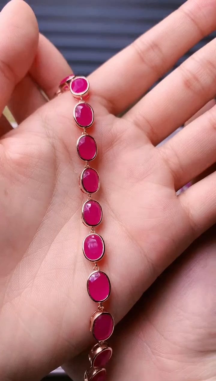 【闪购商品】红宝石手链银S925镶嵌........