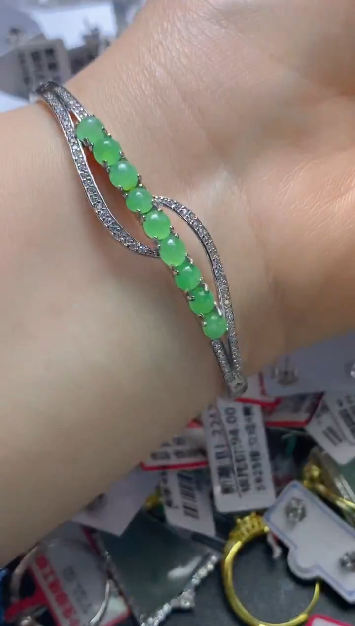 银S925镶嵌戒指翡翠百内无证书