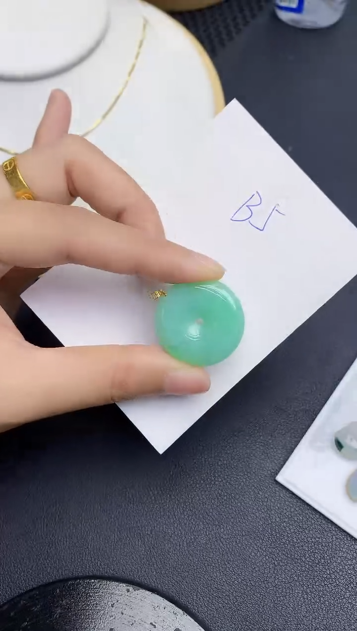 【闪购商品】翡翠颈饰18K金镶嵌000000000