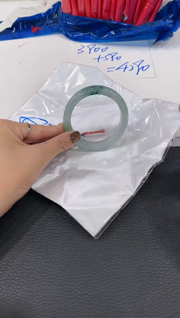 【闪购商品】翡翠手镯未镶嵌手镯