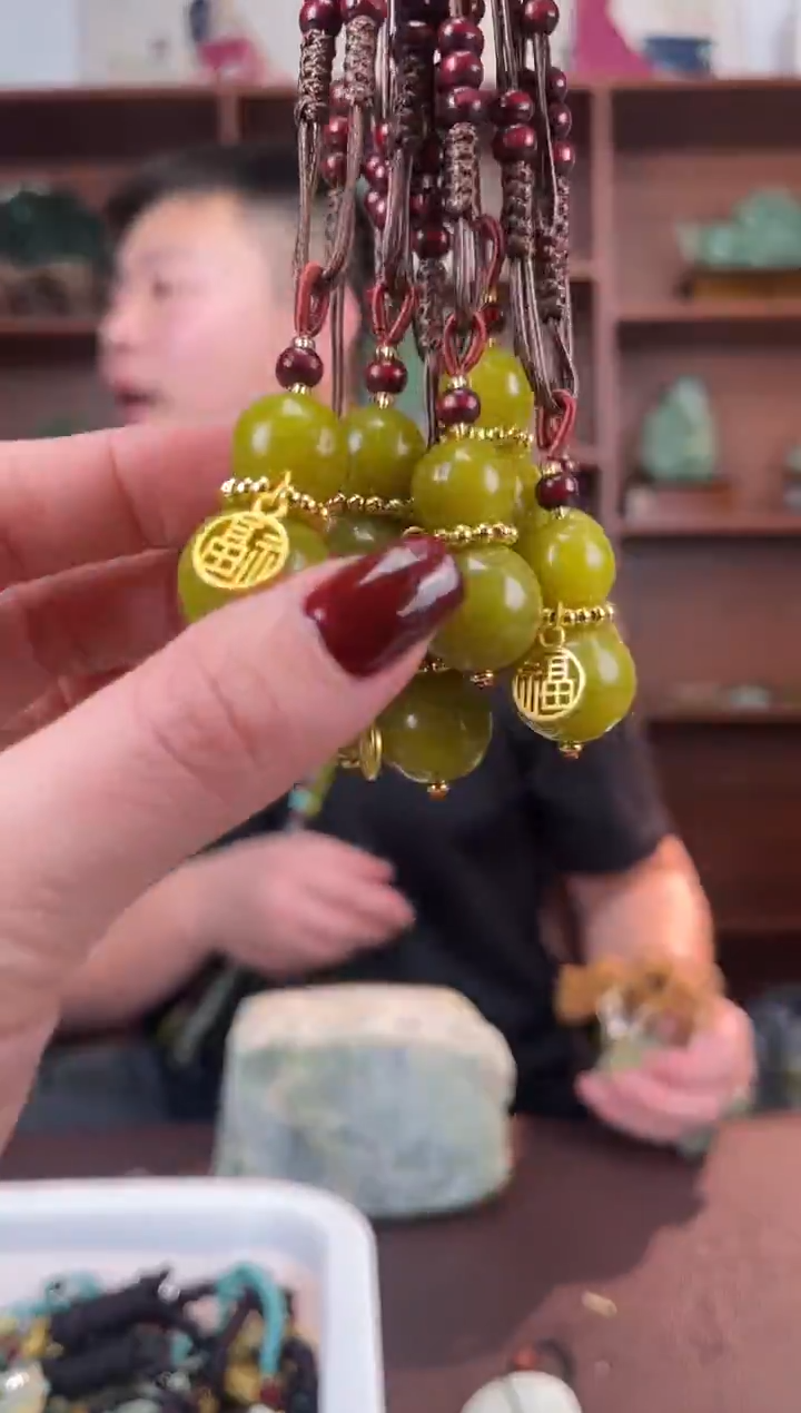 未镶嵌蛇纹石玉颈饰多样性发货拍一发一