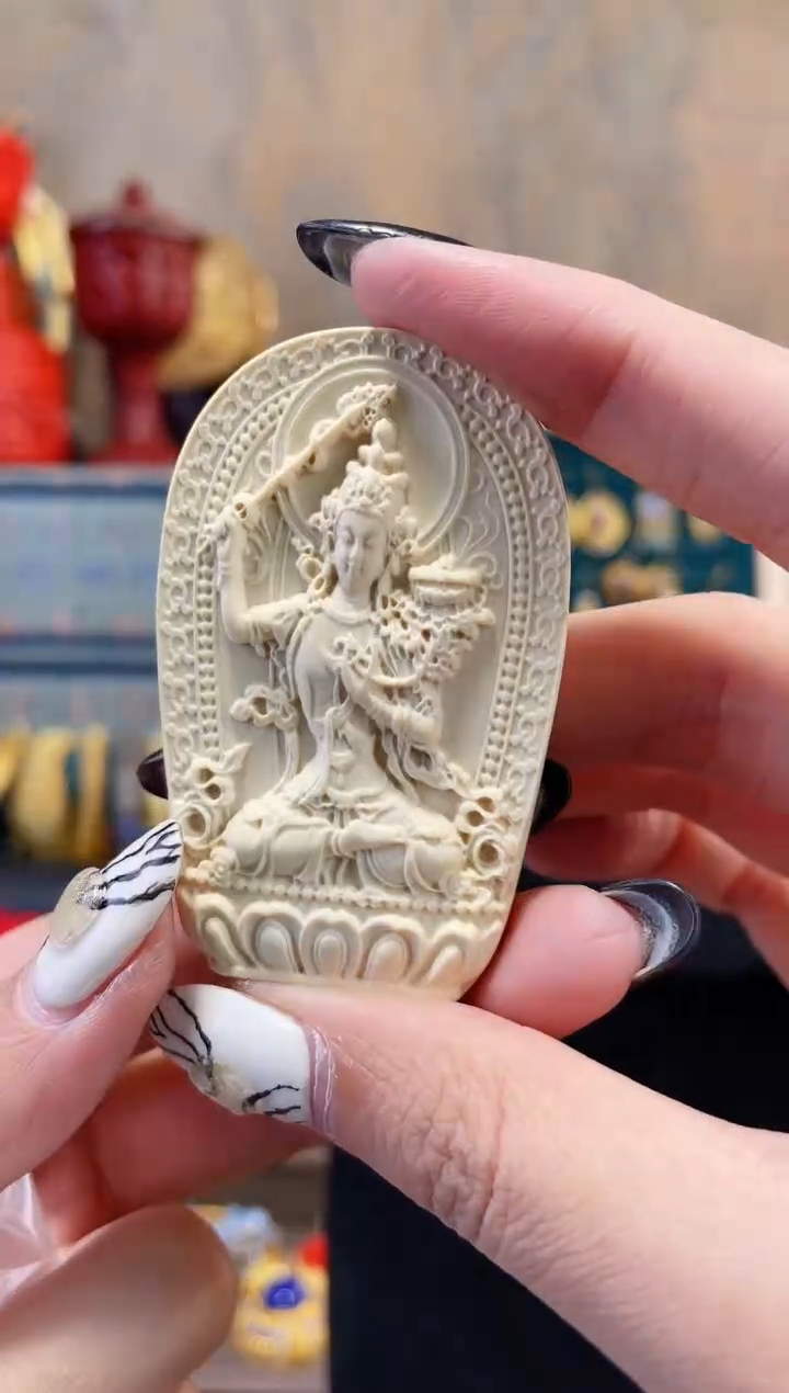 【闪购商品】非遗绝技精品吊坠牛虎