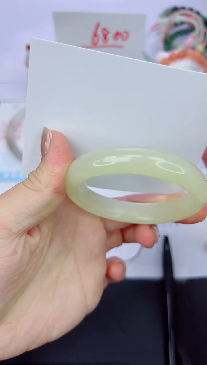 【闪购商品】石英质玉手镯未镶嵌174-54.9