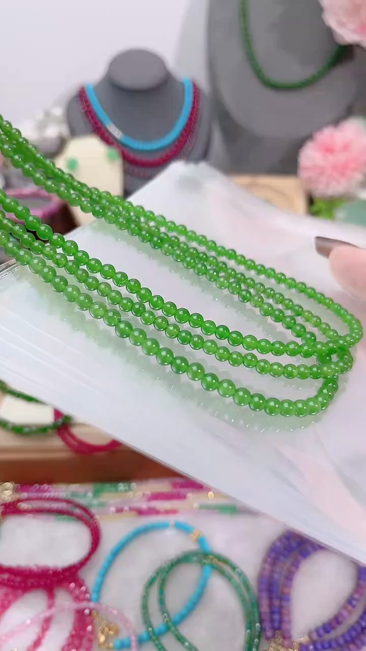 颈饰银S925镶嵌和田玉（糖玉）绿圆99