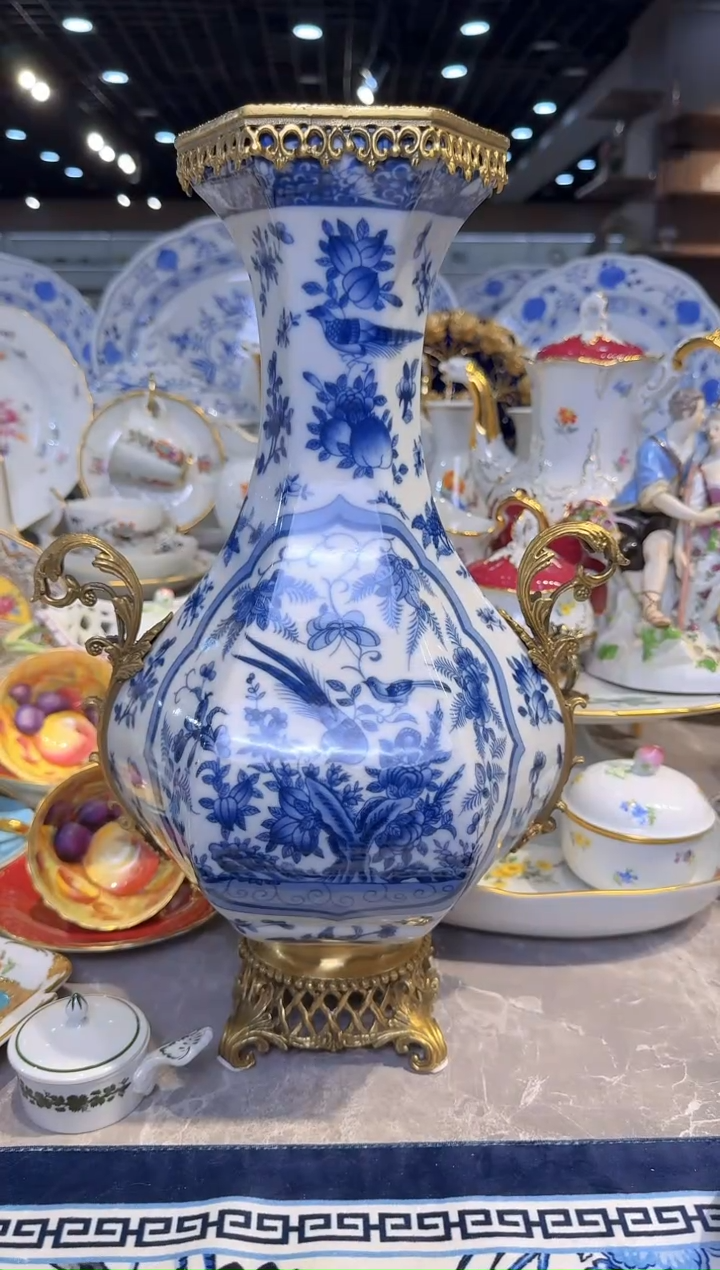 骨瓷娜娜中古瓷器如图所示95