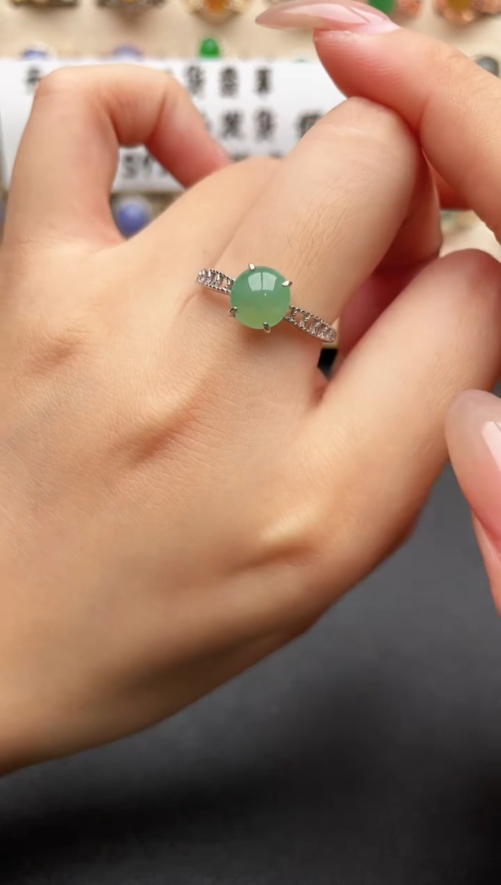 银S925镶嵌戒指翡翠一物一证一礼盒