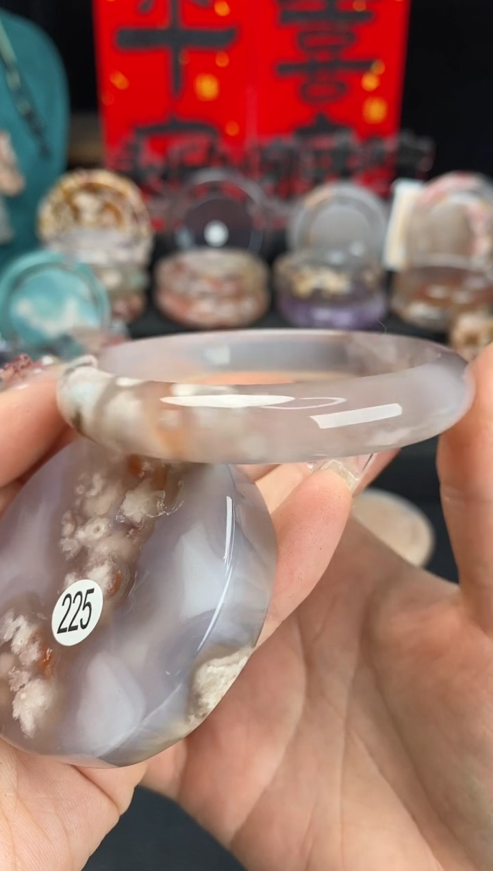 【闪购商品】石英质玉手镯（圆镯）未镶嵌62