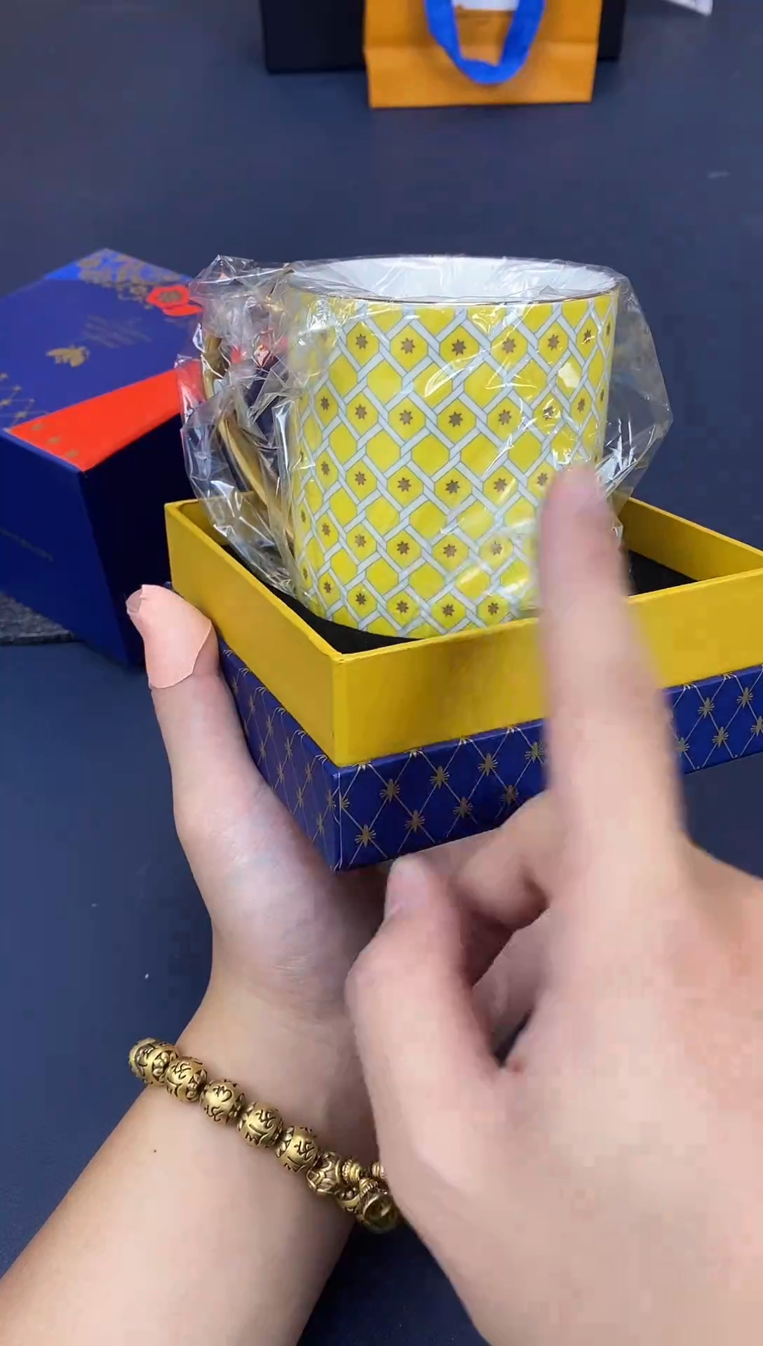 瓷片老号重启，一漏到底@@H1783