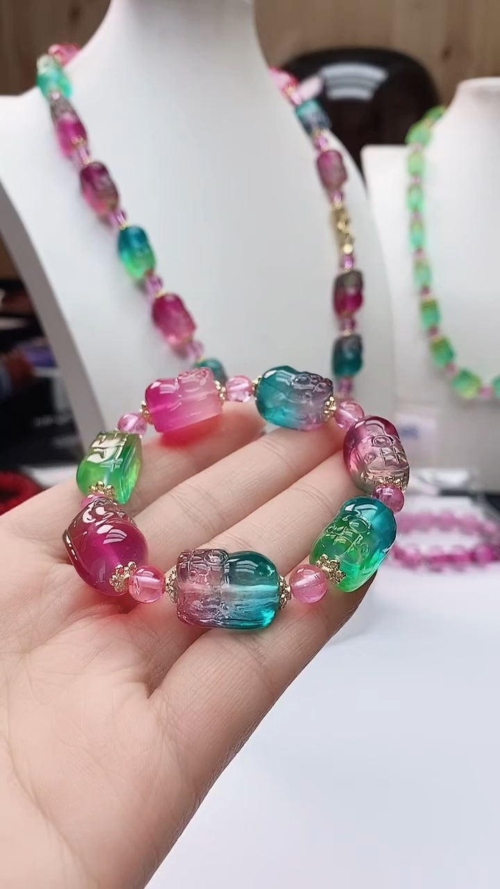 无非金属   以图为准 拍下即可 多宝双色西瓜 貔貅 手链