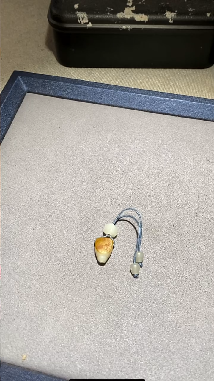 未镶嵌和田玉挂件HMY002