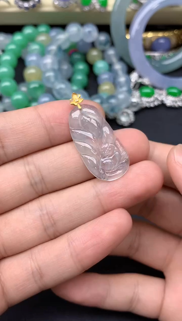 颈饰18K金镶嵌翡翠105-雪姐翡翠天天见