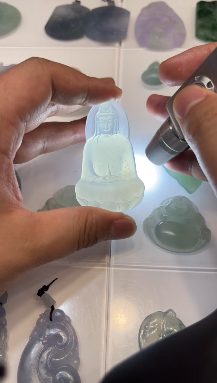 定制翡翠未镶嵌素衣