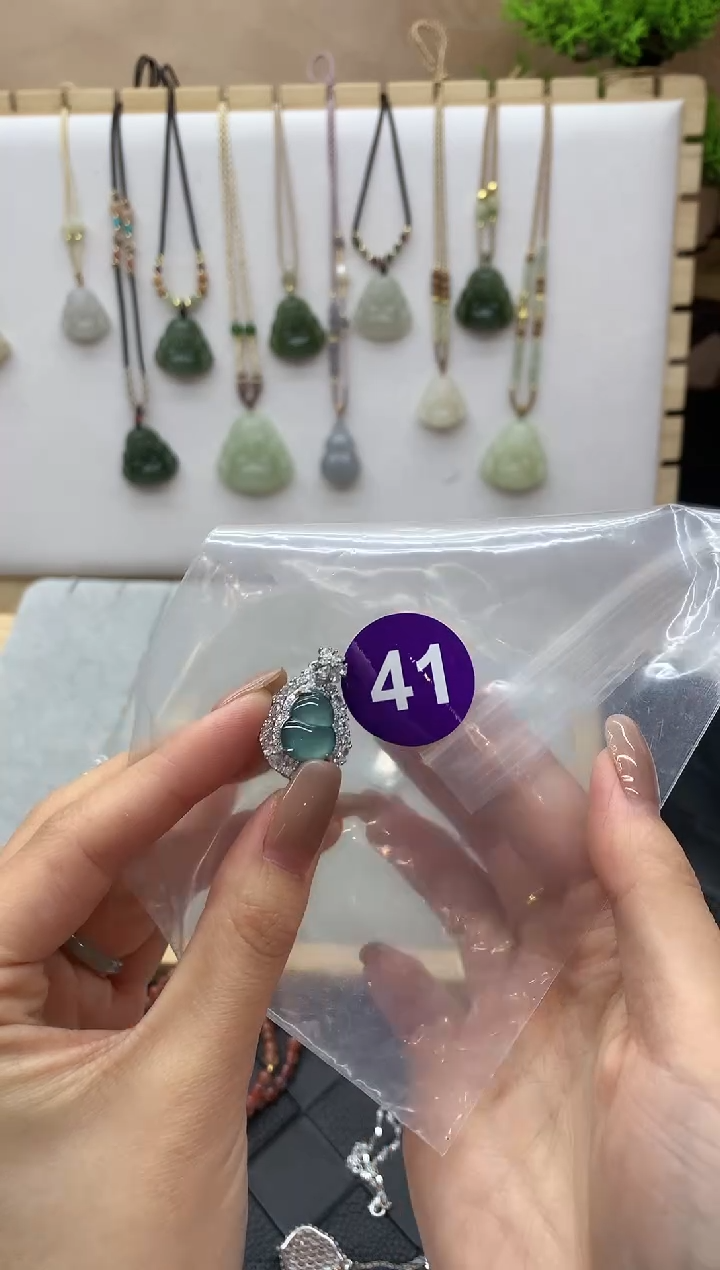 【闪购商品】翡翠颈饰银S925镶嵌吊坠4