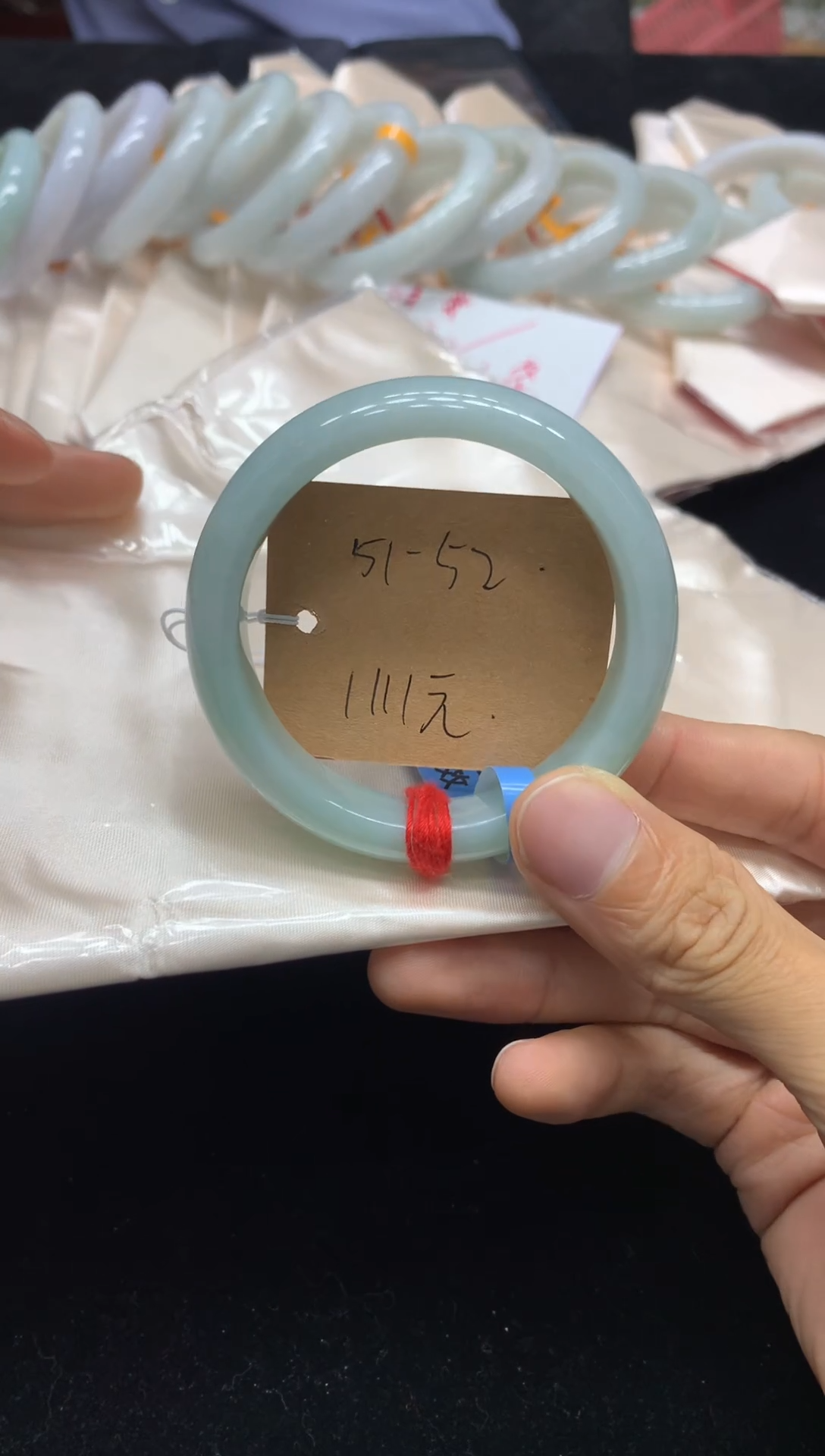未镶嵌手镯翡翠繁*?（48小时鉴赏）