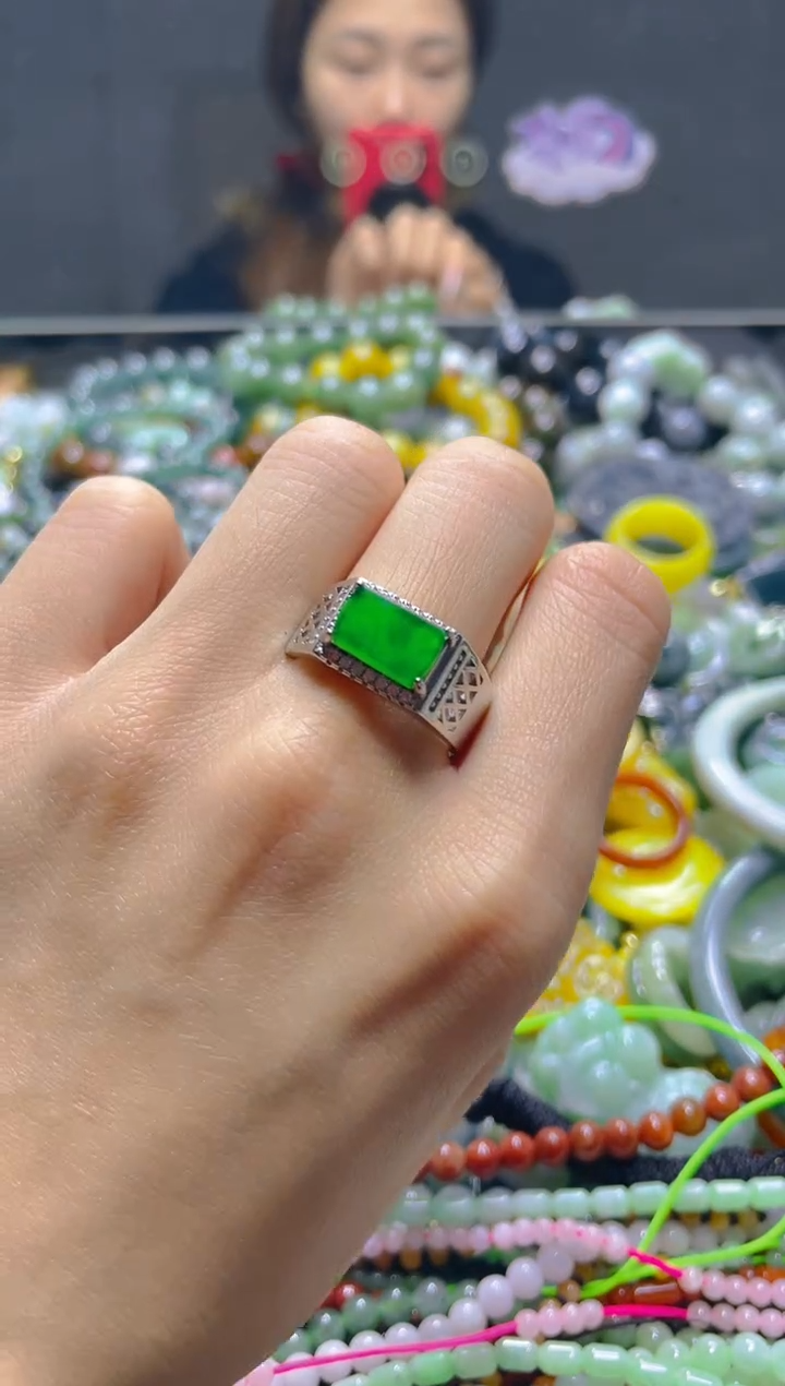 颈饰未镶嵌翡翠/N/翡翠A货，一件也是批发价